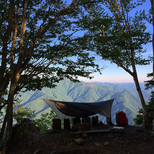 奥多摩・白岩小屋でハンモック吊ってみた写真